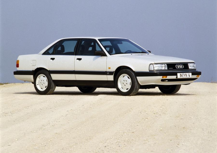  Audi 200 Quattro (44, 44Q) 1988 года  (WW) (фото 2 из 15)